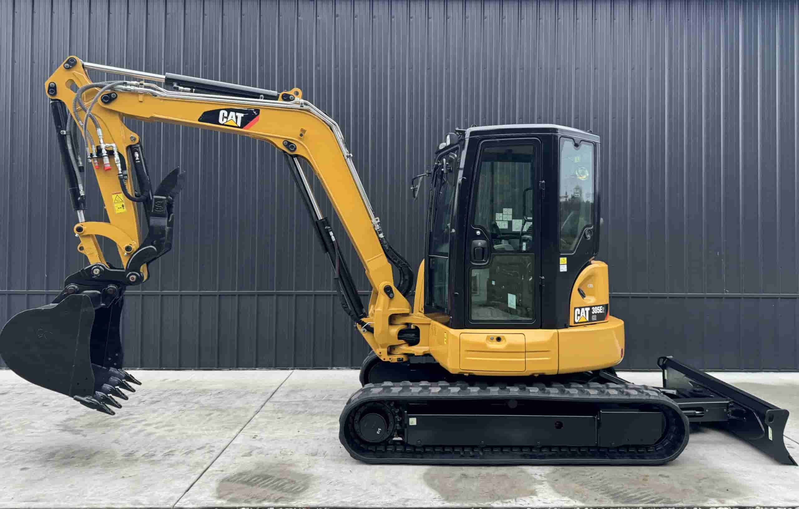 2019 CAT 305E2 LOW HOURS
